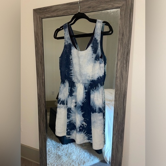American Eagle Outfitters Dresses & Skirts - American eagle blue tie dye mini dress
